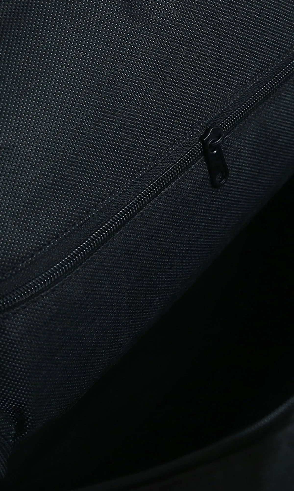 O200407-S24M442-BLACK (BAG)