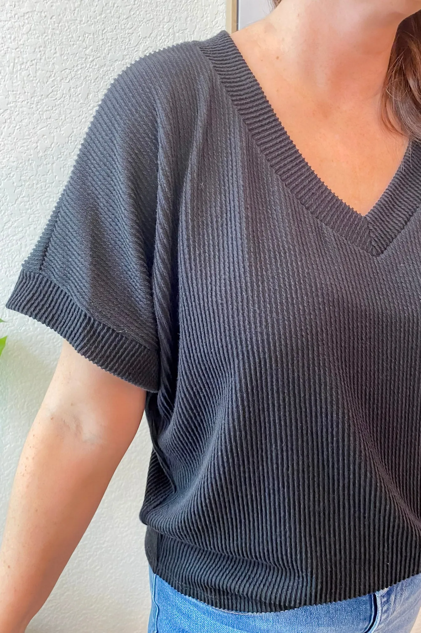The Weekend Wanderer Ribbed Black Top