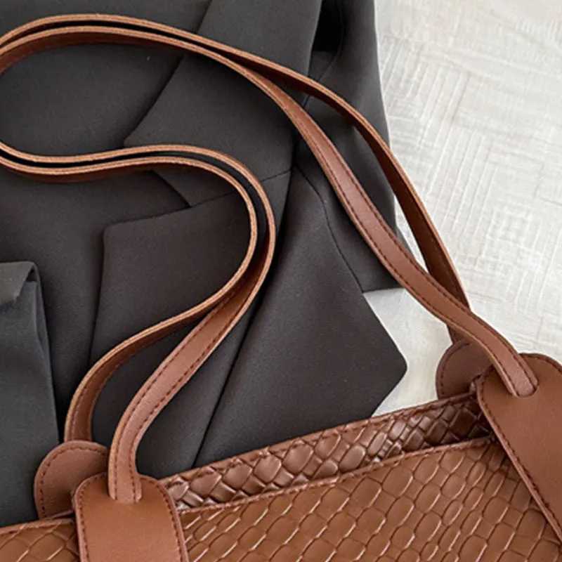 Women's Retro Multifunctional Large Capacity Shoulder Bag